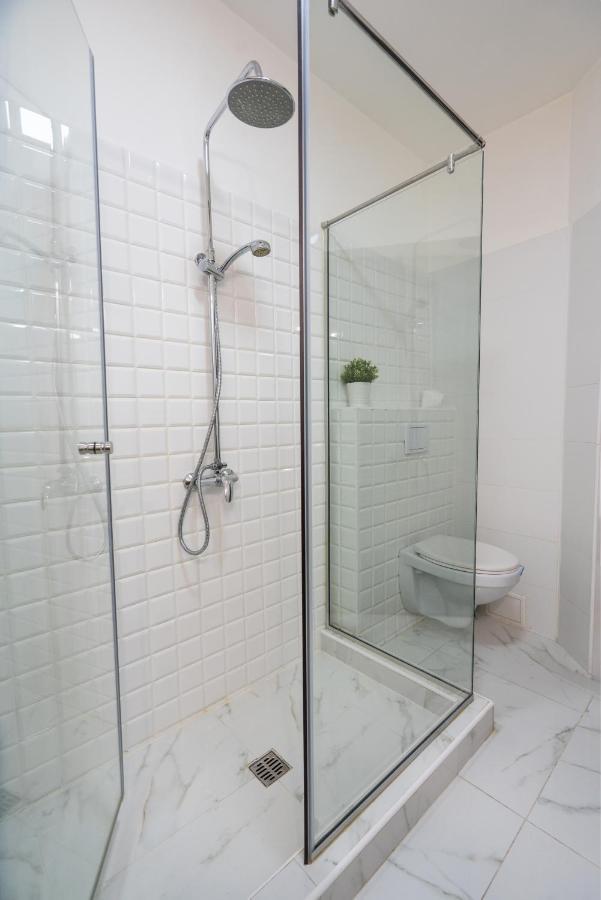 Cozy Design Apartament In Magheru Bukares Bagian luar foto