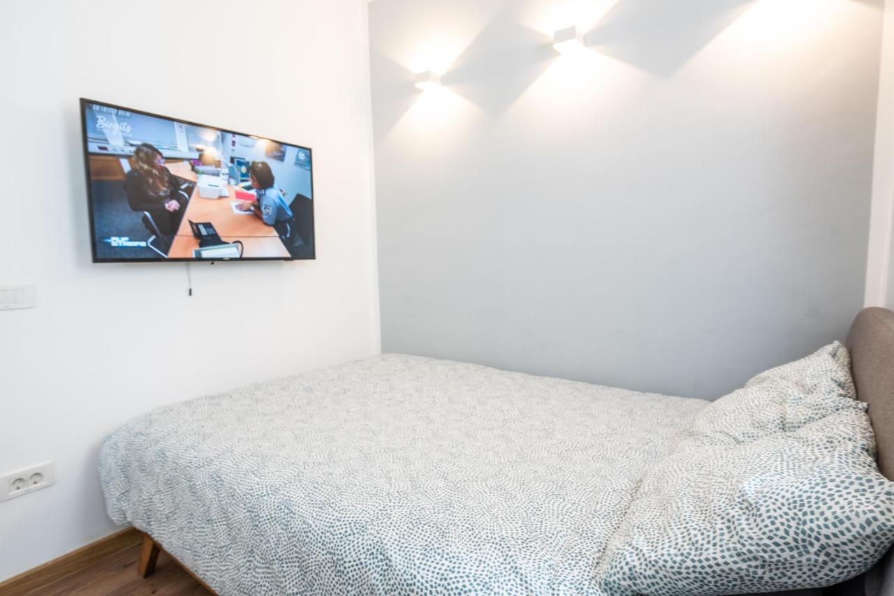 Cozy Design Apartament In Magheru Bukares Bagian luar foto