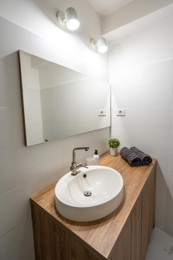 Cozy Design Apartament In Magheru Bukares Bagian luar foto
