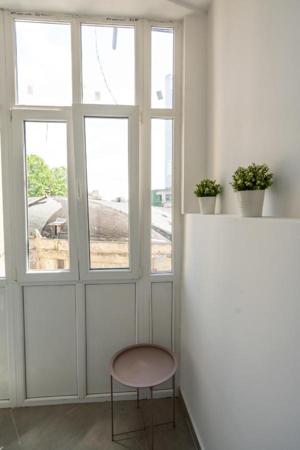 Cozy Design Apartament In Magheru Bukares Bagian luar foto